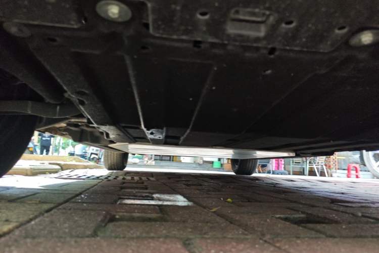 Used Dongfeng NAMMI 01 2026 Model Originality Edition 330Air Chassis Front