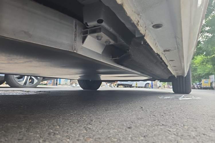Used Dongfeng NAMMI 01 2026 Model Originality Edition 430Air Chassis Rear Right