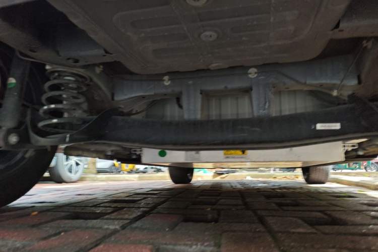 Used Dongfeng NAMMI 01 2026 Model Originality Edition 330Air Chassis Rear