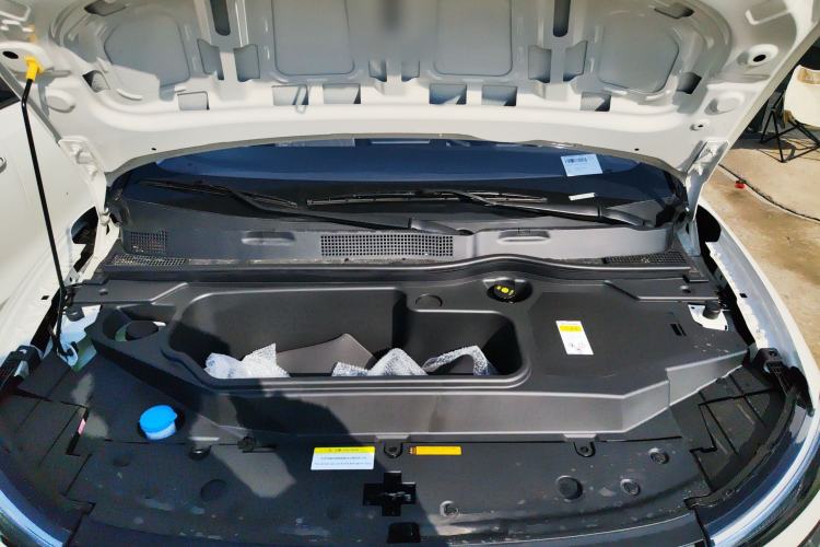Used Dongfeng NAMMI 01 2026 Model Originality Edition 330Air Engine Bay