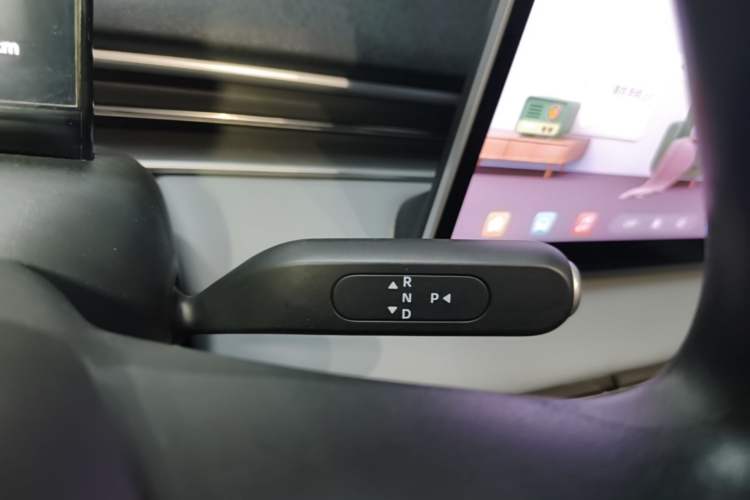 Used Dongfeng NAMMI 01 2026 Model Originality Edition 330Air Gear Lever