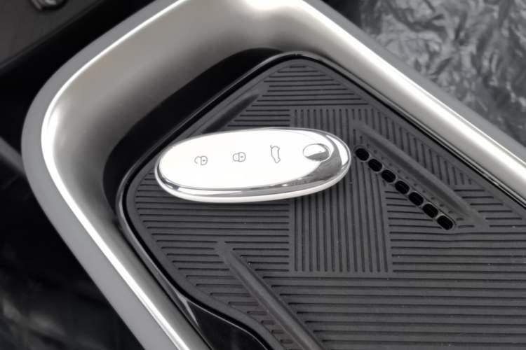 Used Dongfeng NAMMI 01 2026 Model Originality Edition 330Plus Interior 1