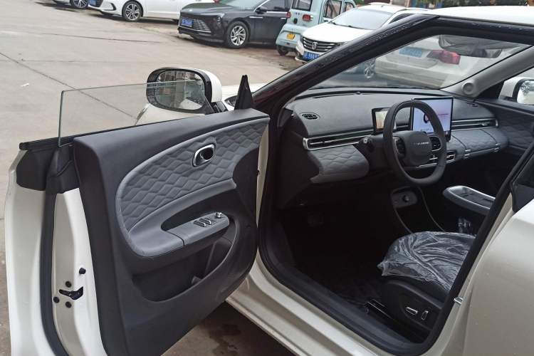 Used Dongfeng NAMMI 01 2026 Model Originality Edition 330Plus Interior 2