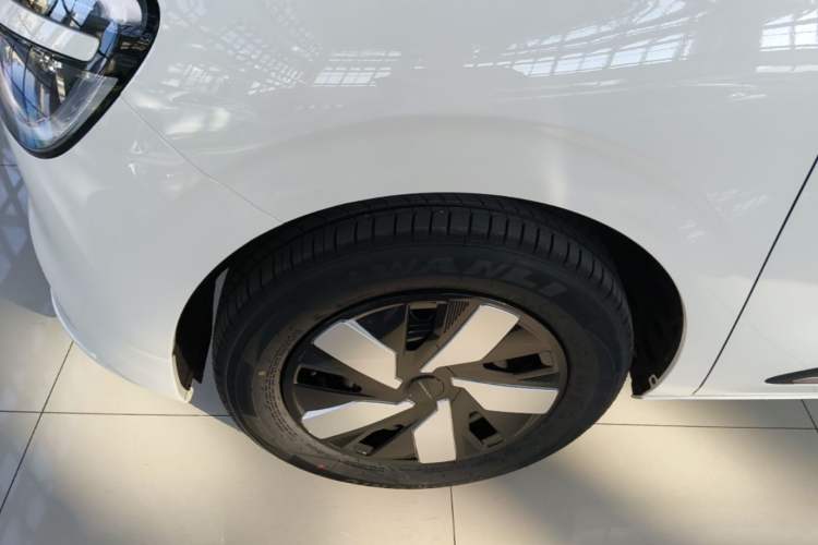 Used Dongfeng NAMMI 01 2026 Model Originality Edition 430Air Left Front Wheel Hub