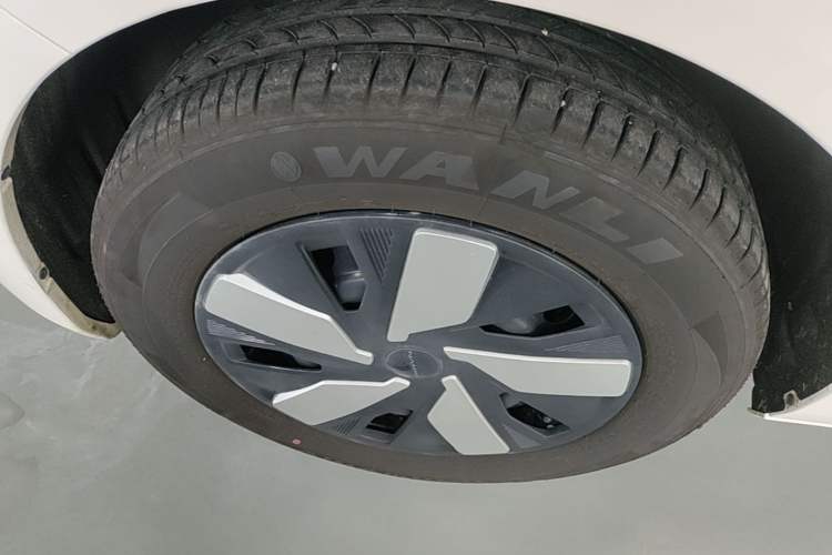 Used Dongfeng NAMMI 01 2026 Model Originality Edition 430Air Left Front Wheel Hub