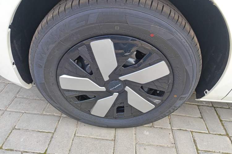 Used Dongfeng NAMMI 01 2026 Model Originality Edition 430Air Left Front Wheel Hub