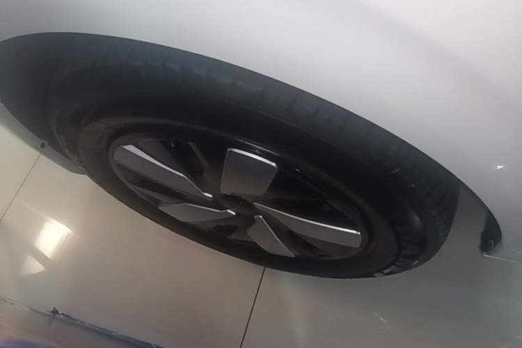 Used Dongfeng NAMMI 01 2026 Model Originality Edition 330Air Left Front Wheel Hub