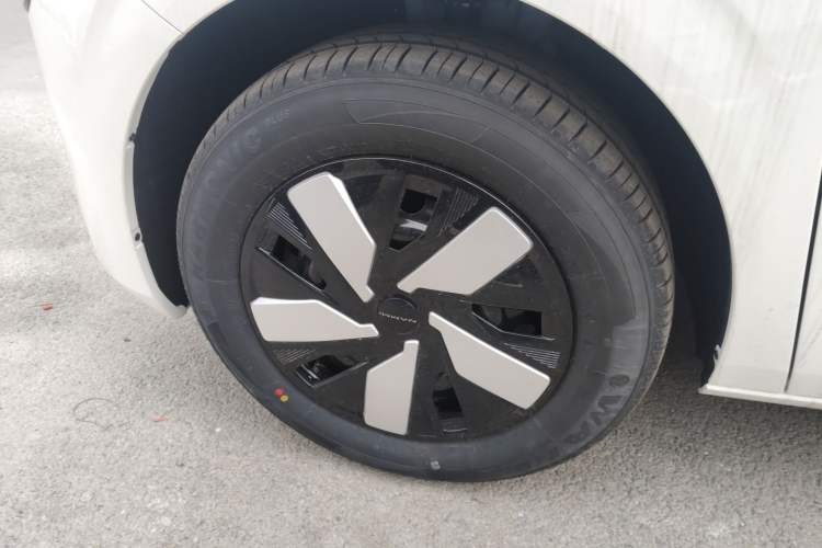 Used Dongfeng NAMMI 01 2026 Model Originality Edition 430Air Left Front Wheel Hub