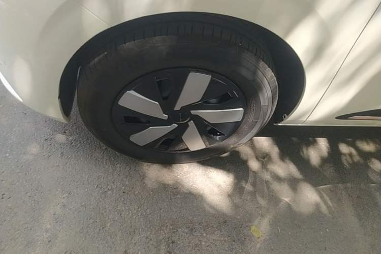 Used Dongfeng NAMMI 01 2026 Model Originality Edition 330Air Left Front Wheel Hub