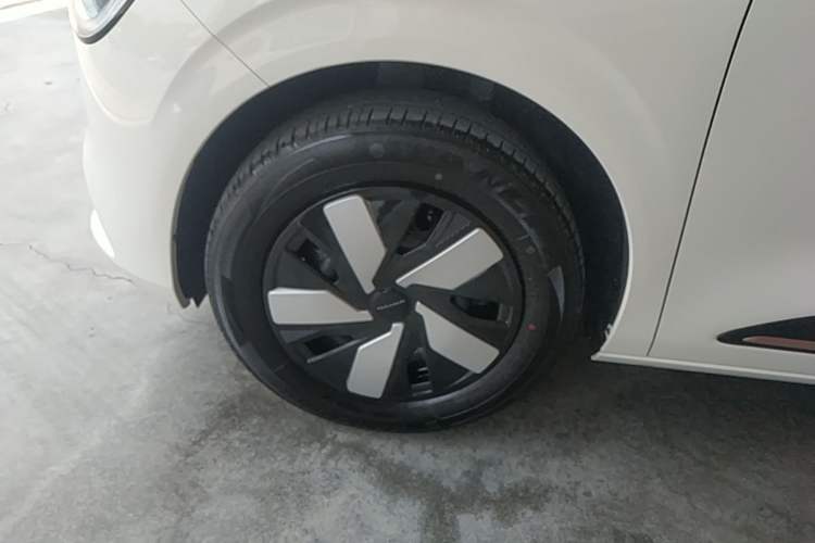 Used Dongfeng NAMMI 01 2026 Model Originality Edition 330Air Left Front Wheel Hub