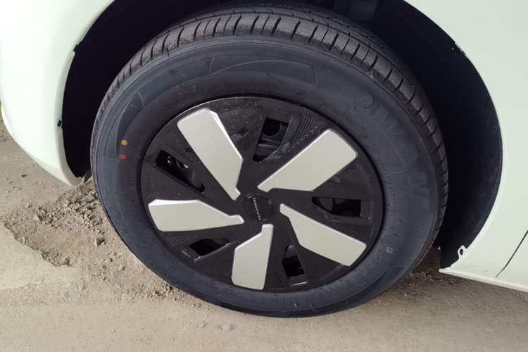 Used Dongfeng NAMMI 01 2026 Model Originality Edition 430Air Left Front Wheel Hub