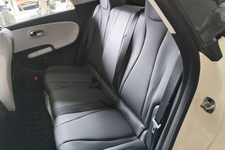 Used Dongfeng NAMMI 01 2026 Model Originality Edition 330Air Left Rear Seat