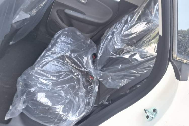 Used Dongfeng NAMMI 01 2026 Model Originality Edition 330Fly Left Rear Seat