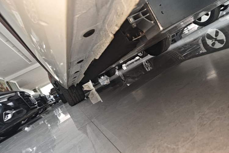 Used Dongfeng NAMMI 01 2026 Model, Beloved Edition 330 Ultra Left Side Sill