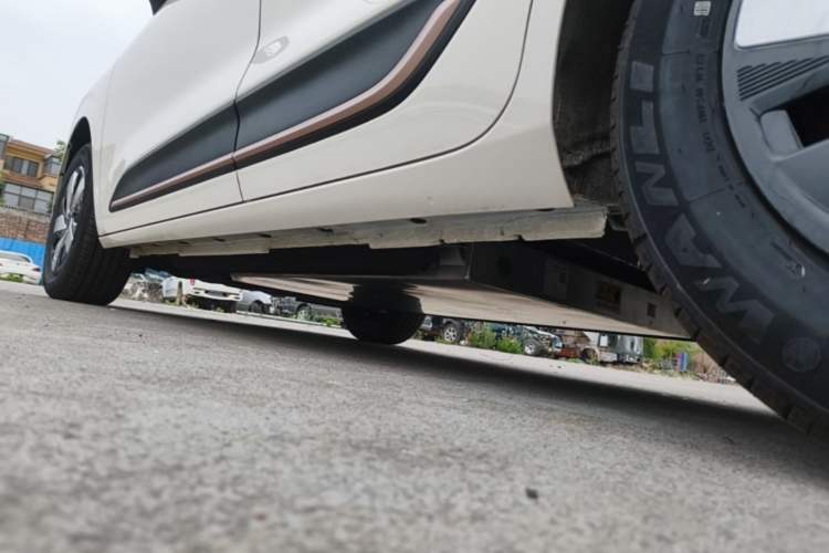 Used Dongfeng NAMMI 01 2026 Model Beloved Edition 330 Pro Left Side Sill