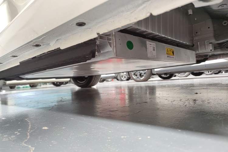 Used Dongfeng NAMMI 01 2026 Model, Beloved Edition 330 Ultra Left Side Sill