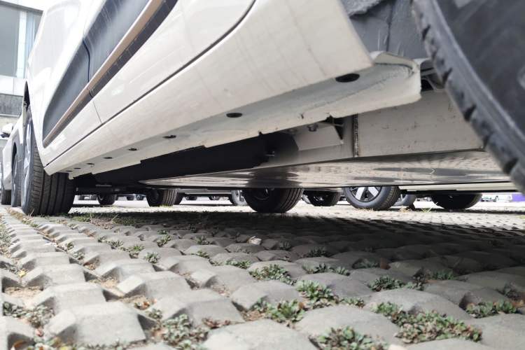 Used Dongfeng NAMMI 01 2026 Model Originality Edition 430Air Left Side Sill