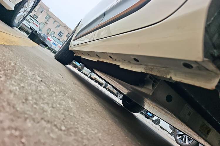 Used Dongfeng NAMMI 01 2026 Model Originality Edition 330Air Left Side Sill