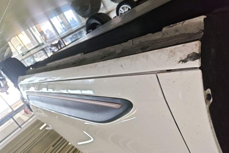 Used Dongfeng NAMMI 01 2026 Model Originality Edition 330Plus Left Side Sill