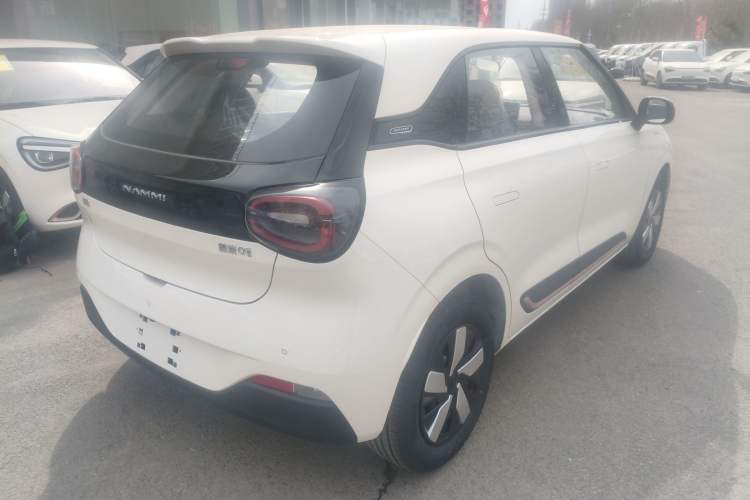 Used Dongfeng NAMMI 01 2026 Model Originality Edition 330Air Rear Right 45 Deg