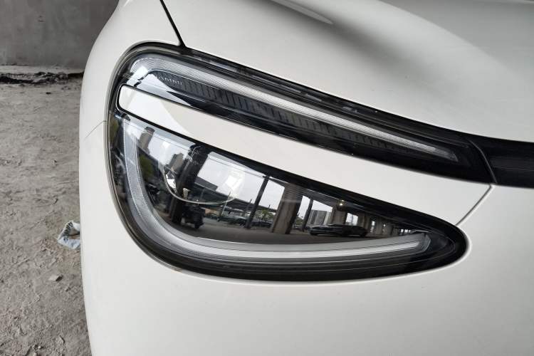 Used Dongfeng NAMMI 01 2026 Model Originality Edition 330Air Right Front Headlight
