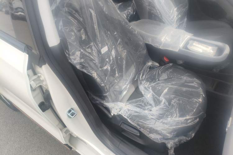 Used Dongfeng NAMMI 01 2026 Model Originality Edition 330Air Right Front Seat