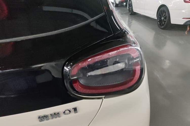 Used Dongfeng NAMMI 01 2026 Model Originality Edition 430Air Right Rear Taillight