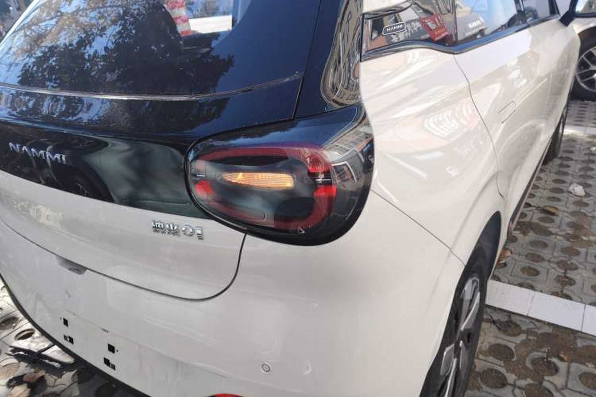 Used Dongfeng NAMMI 01 2026 Model Originality Edition 330Air Right Rear Taillight