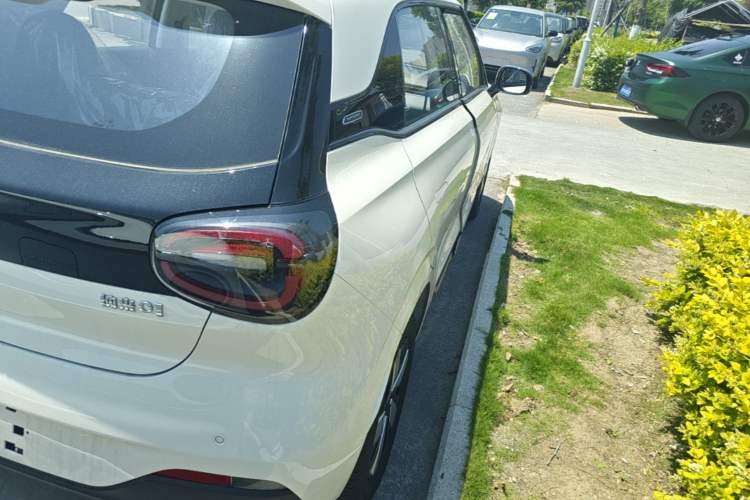 Used Dongfeng NAMMI 01 2026 Model Originality Edition 430Air Right Rear Taillight