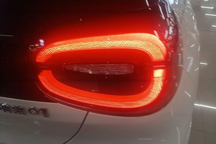 Used Dongfeng NAMMI 01 2026 Model Originality Edition 330Air Right Rear Taillight
