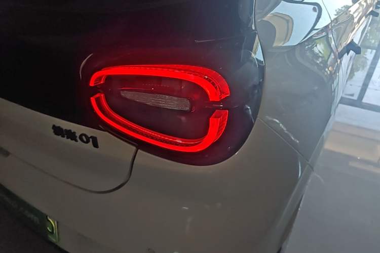 Used Dongfeng NAMMI 01 2026 Model, Beloved Edition 330 Ultra Right Rear Taillight