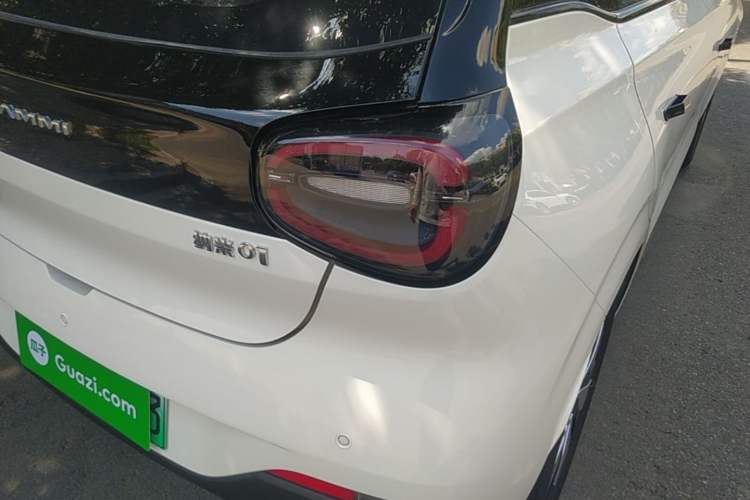 Used Dongfeng NAMMI 01 2026 Model Originality Edition 330Air Right Rear Taillight