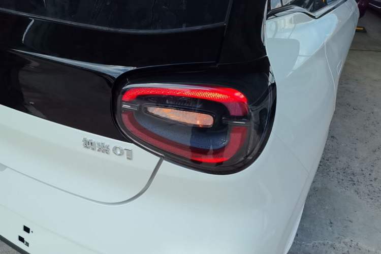 Used Dongfeng NAMMI 01 2026 Model Originality Edition 430Air Right Rear Taillight