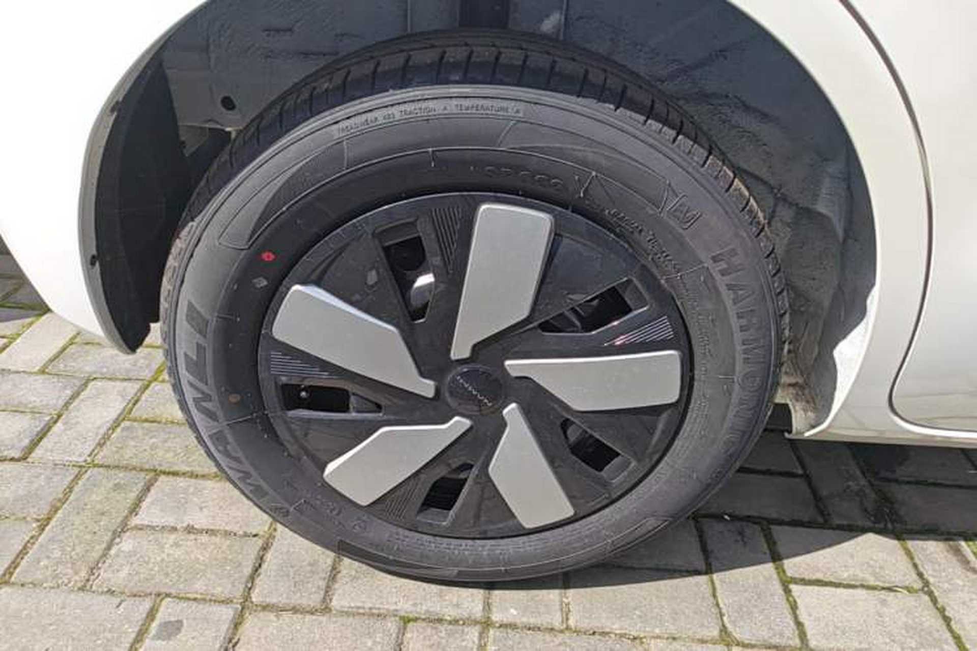 Used Dongfeng NAMMI 01 2026 Model Originality Edition 430Air Right Rear Wheel Hub