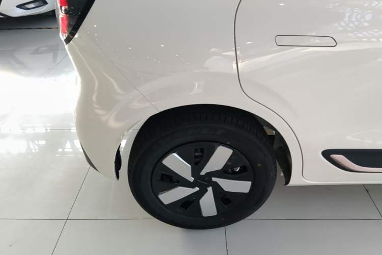 Used Dongfeng NAMMI 01 2026 Model Originality Edition 430Air Right Rear Wheel Hub