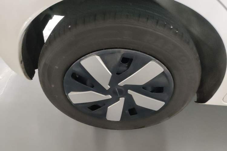 Used Dongfeng NAMMI 01 2026 Model Originality Edition 430Air Right Rear Wheel Hub