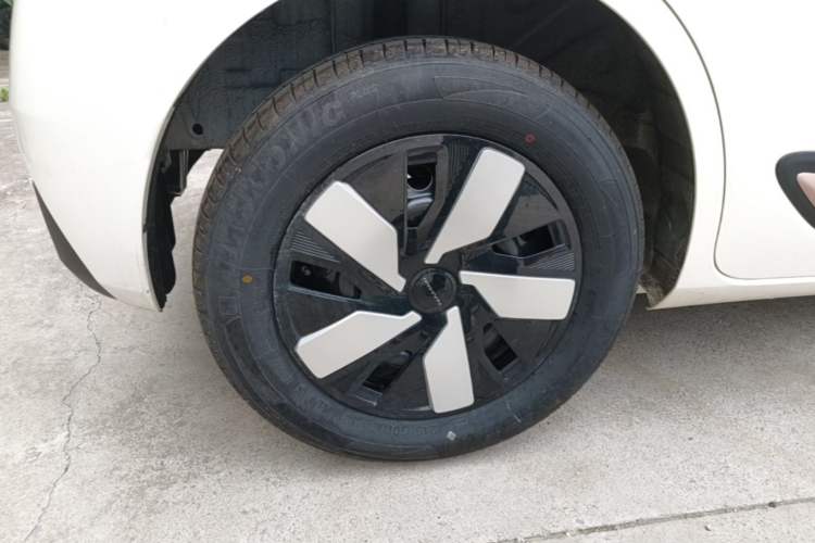 Used Dongfeng NAMMI 01 2026 Model Beloved Edition 330 Pro Right Rear Wheel Hub