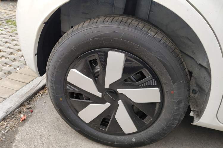 Used Dongfeng NAMMI 01 2026 Model Originality Edition 430Air Right Rear Wheel Hub