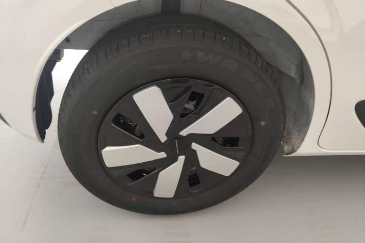 Used Dongfeng NAMMI 01 2026 Model Originality Edition 330Air Right Rear Wheel Hub