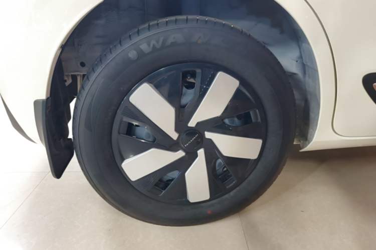 Used Dongfeng NAMMI 01 2026 Model Originality Edition 330Air Right Rear Wheel Hub
