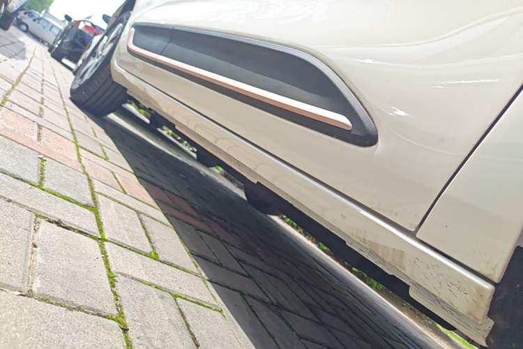 Used Dongfeng NAMMI 01 2026 Model Originality Edition 430Air Right Side Sill