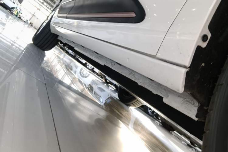 Used Dongfeng NAMMI 01 2026 Model Originality Edition 430Air Right Side Sill