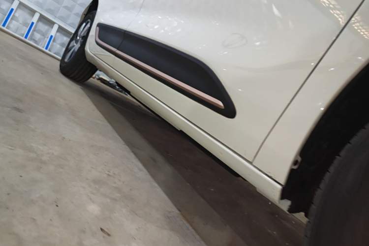 Used Dongfeng NAMMI 01 2026 Model Originality Edition 430Air Right Side Sill