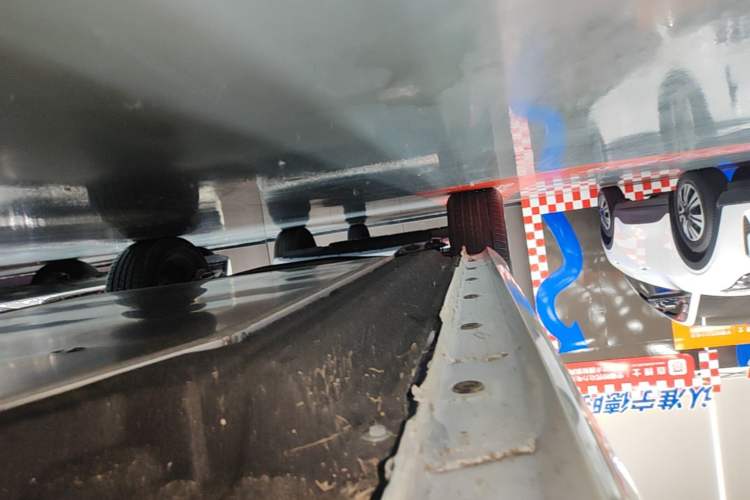 Used Dongfeng NAMMI 01 2026 Model Originality Edition 330Plus Right Side Sill