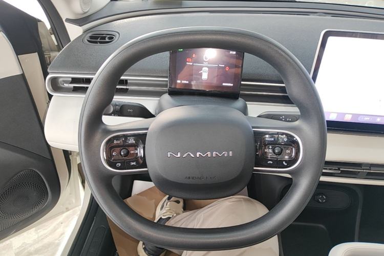 Used Dongfeng NAMMI 01 2026 Model Originality Edition 330Air Steering Wheel