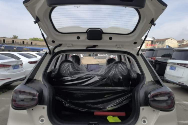 Used Dongfeng NAMMI 01 2026 Model Originality Edition 330Plus Trunk