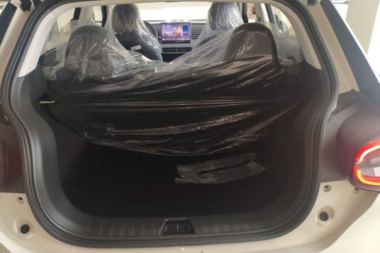 Used Dongfeng NAMMI 01 2026 Model, Beloved Edition 330 Ultra Trunk