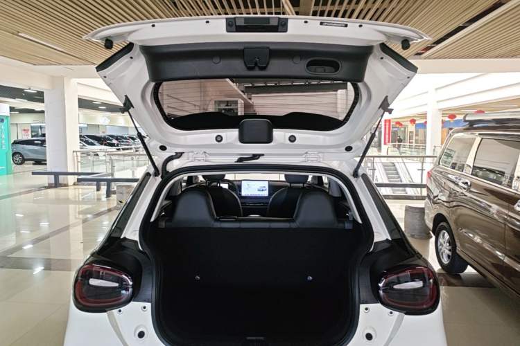 Used Dongfeng NAMMI 01 2026 Model Originality Edition 330Plus Trunk