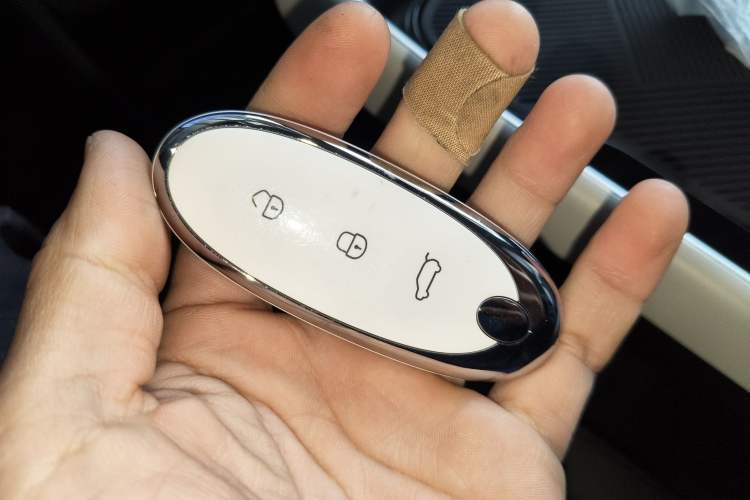 Used Dongfeng NAMMI 01 2026 Model Originality Edition 330Air Vehicle Key