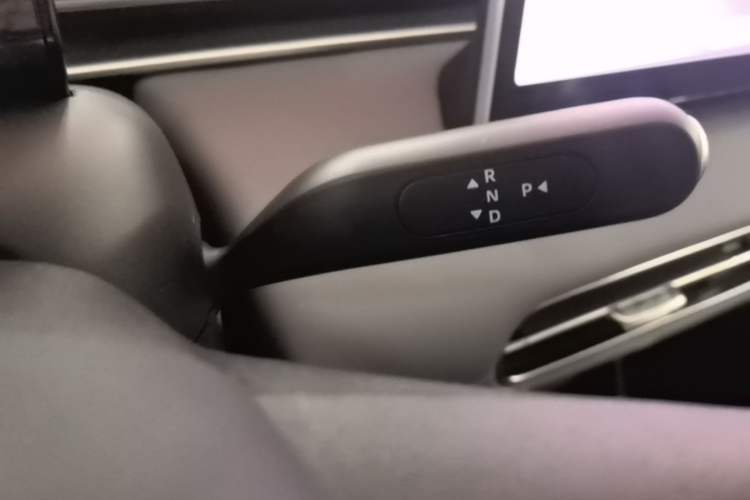 Used Dongfeng NAMMI 01 2026 Model Originality Edition 330Air Gear Lever